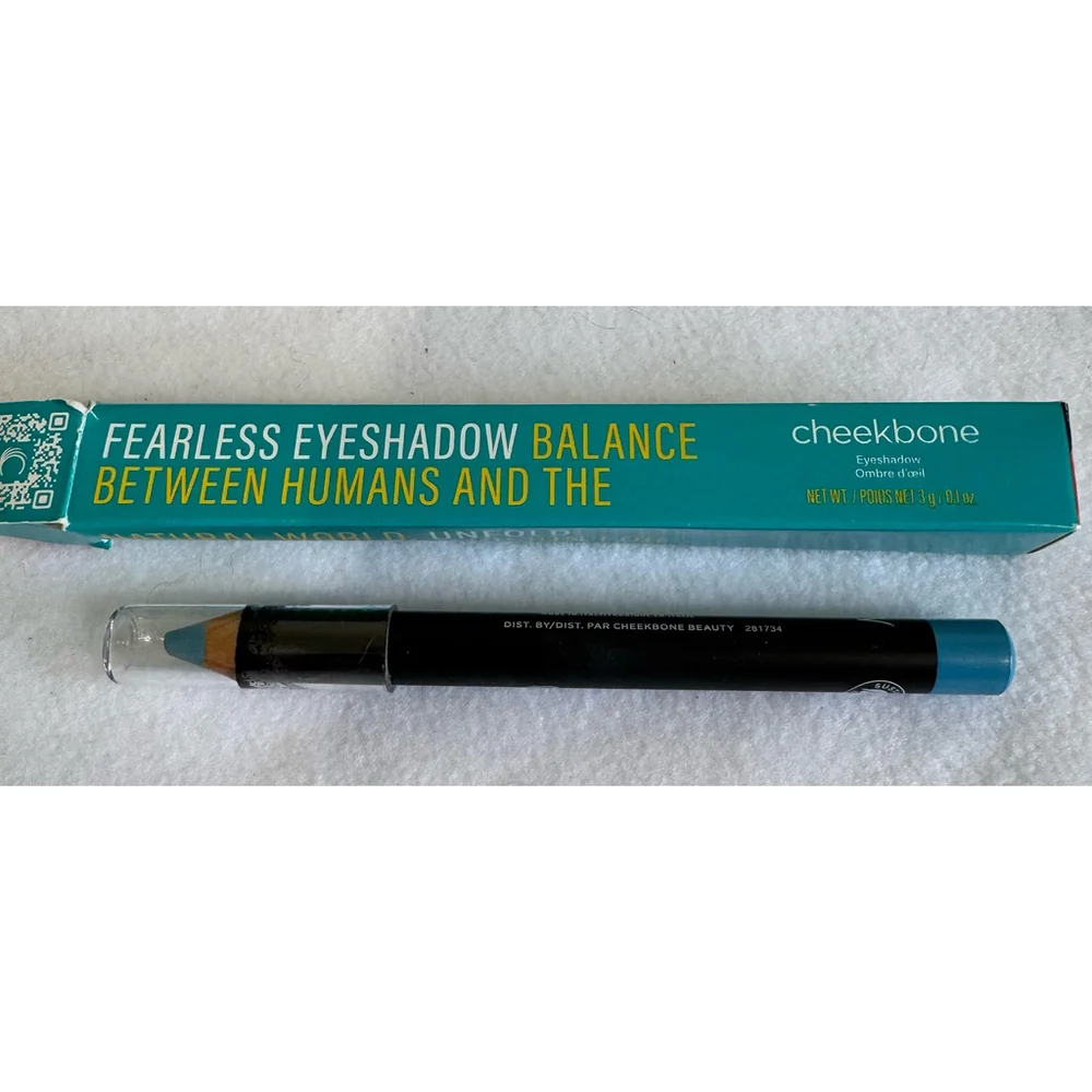 Cheekbone Beauty Sustain Eyes Eyeshadow - Sky Blue